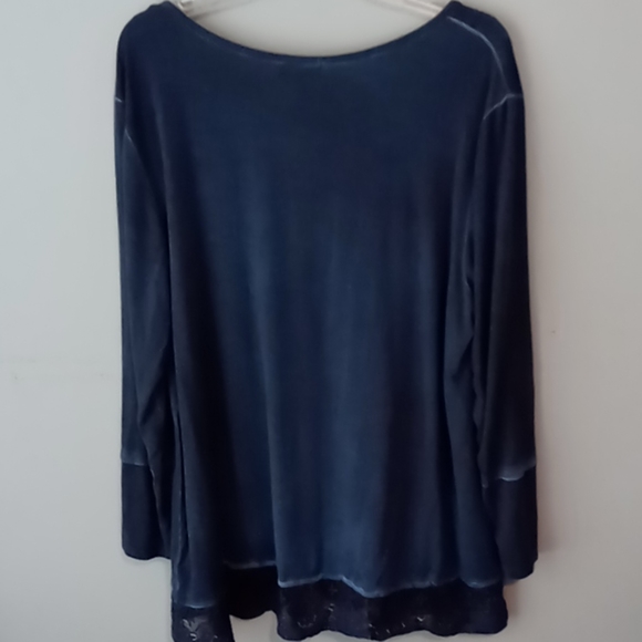 Gorgeous Blue Lace Tunic - Picture 5 of 7